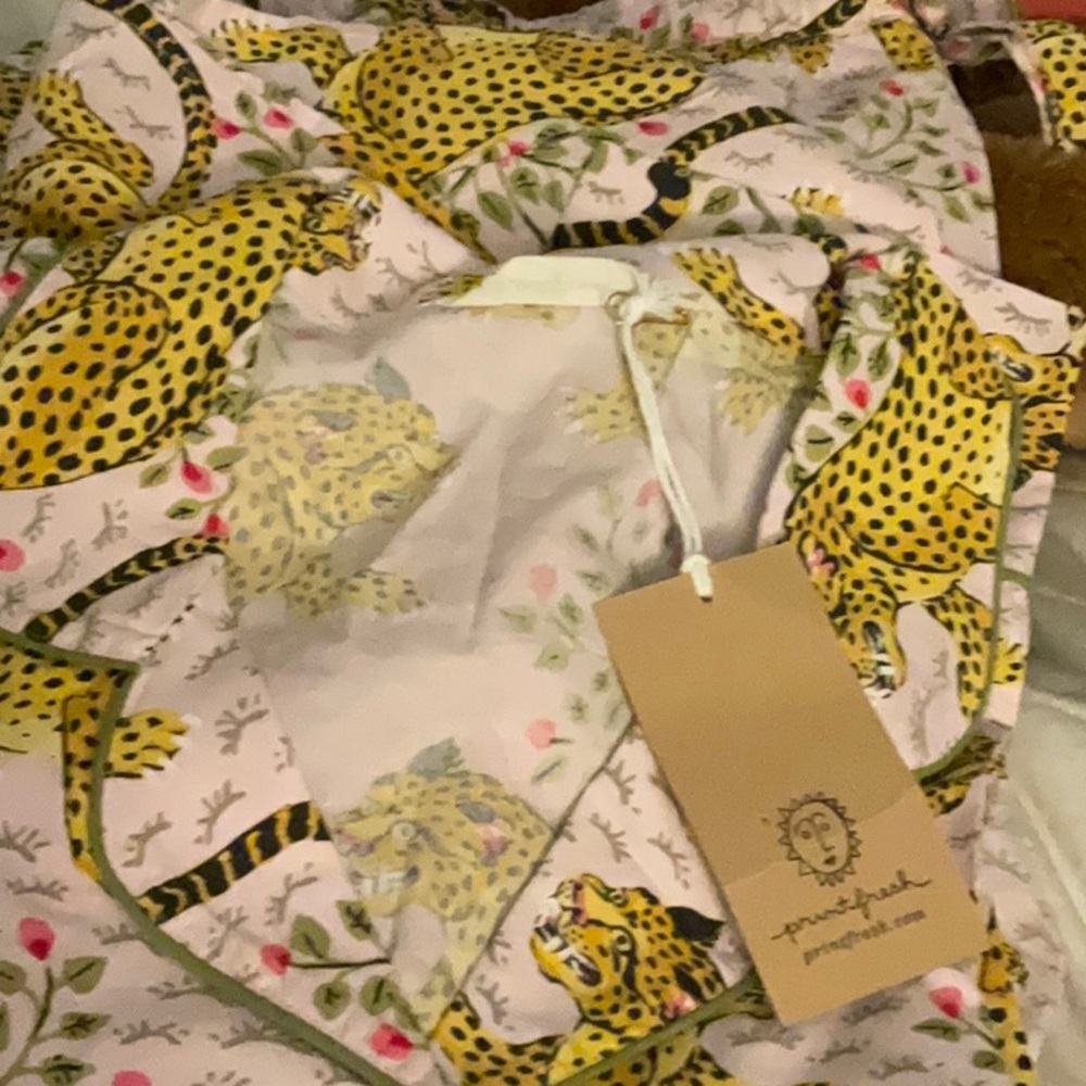 NEW PRINTFRESH LONGSLEEVE PJ SET PINK LEOPARD LARGE - Picture 2 of 4
